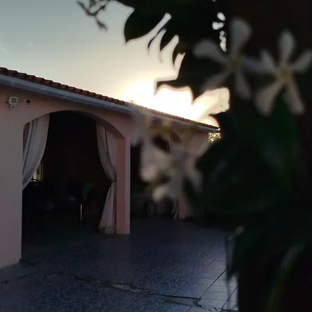 לינה וארוחת בוקר L'arche De Jo