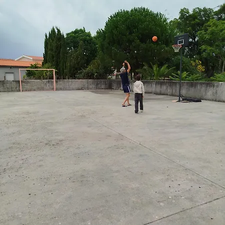 ベッド・アンド・ブレックファスト L'arche De Jo