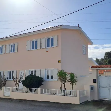 לינה וארוחת בוקר L'arche De Jo Santana (Coimbra)
